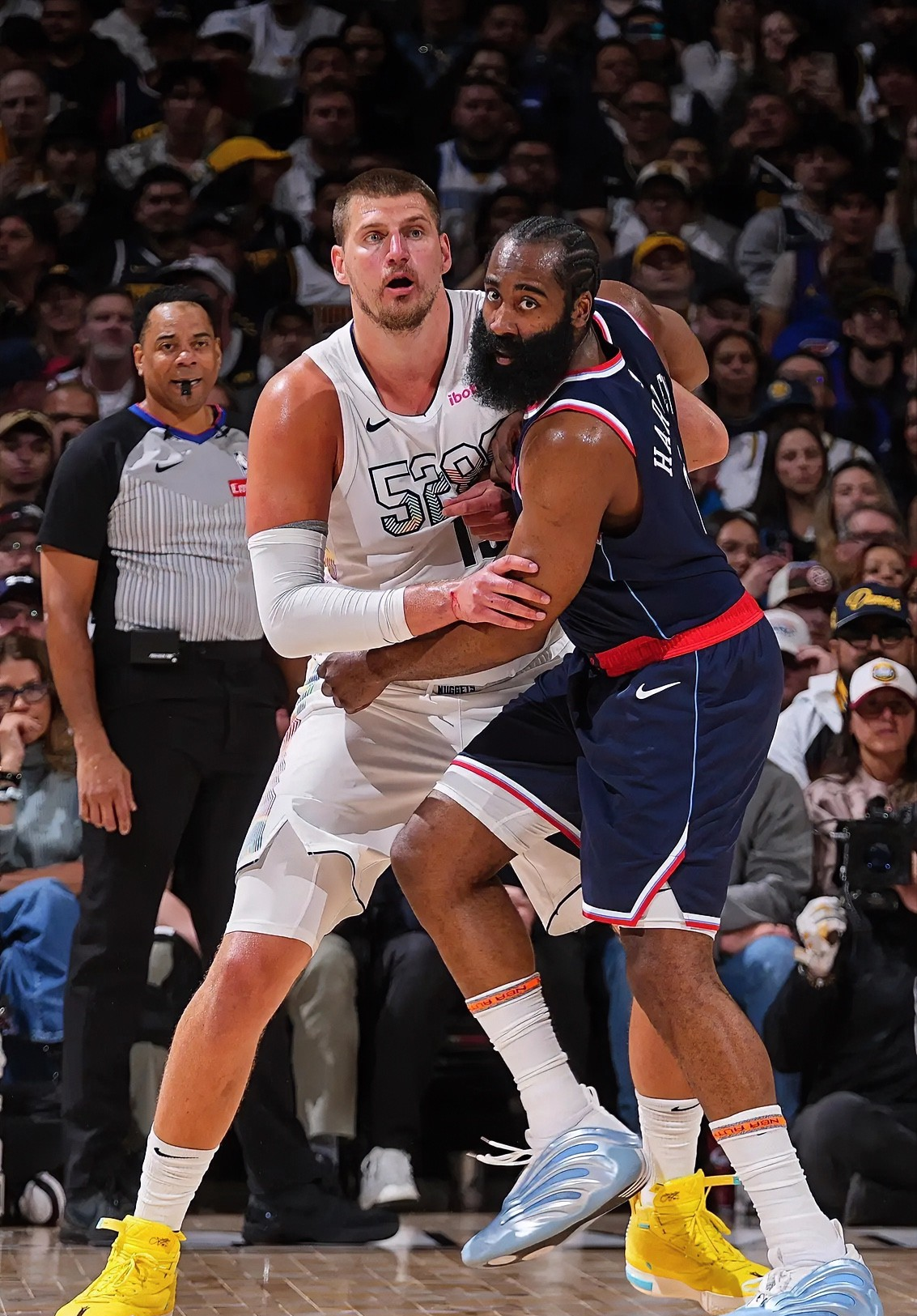 快船主场负于掘金,连续两场不胜 快船主场负于掘金,连续两场不胜