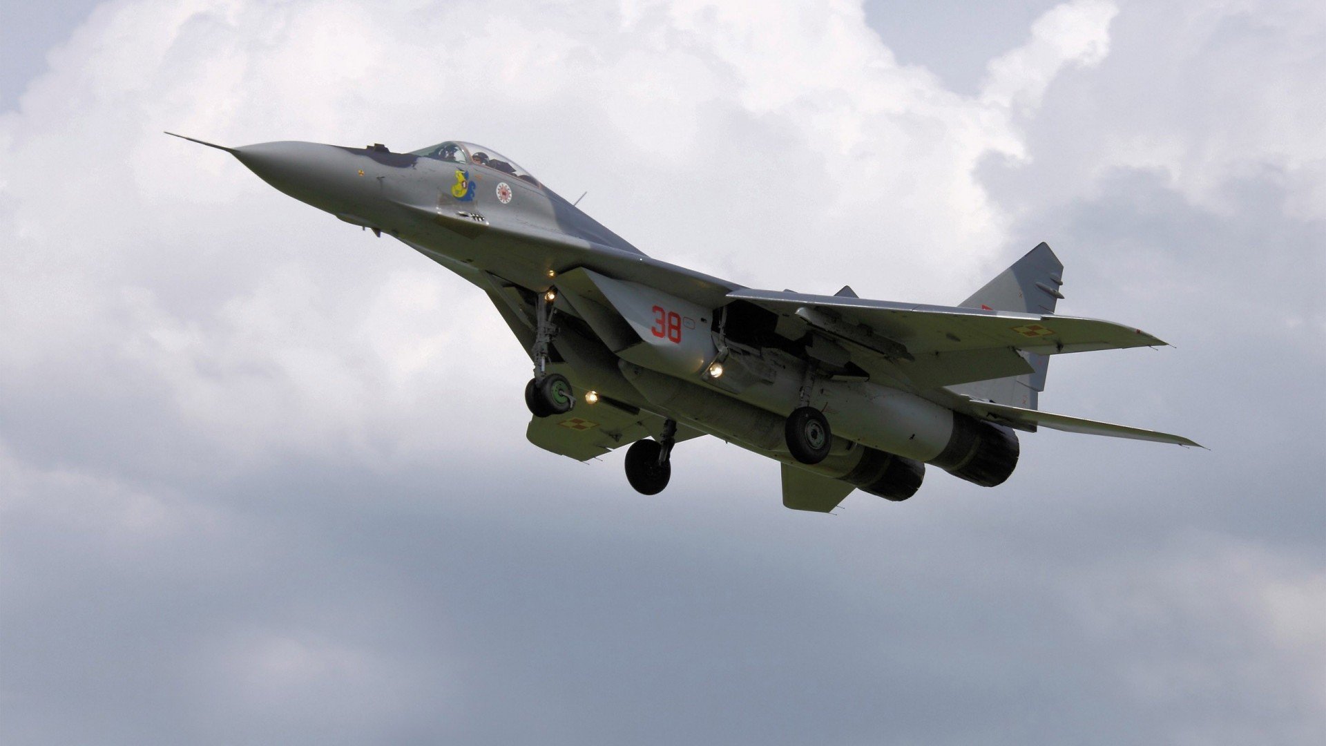 迪亚斯爆发点燃蓝白火焰，阿根廷力克塞内加尔展冠军相