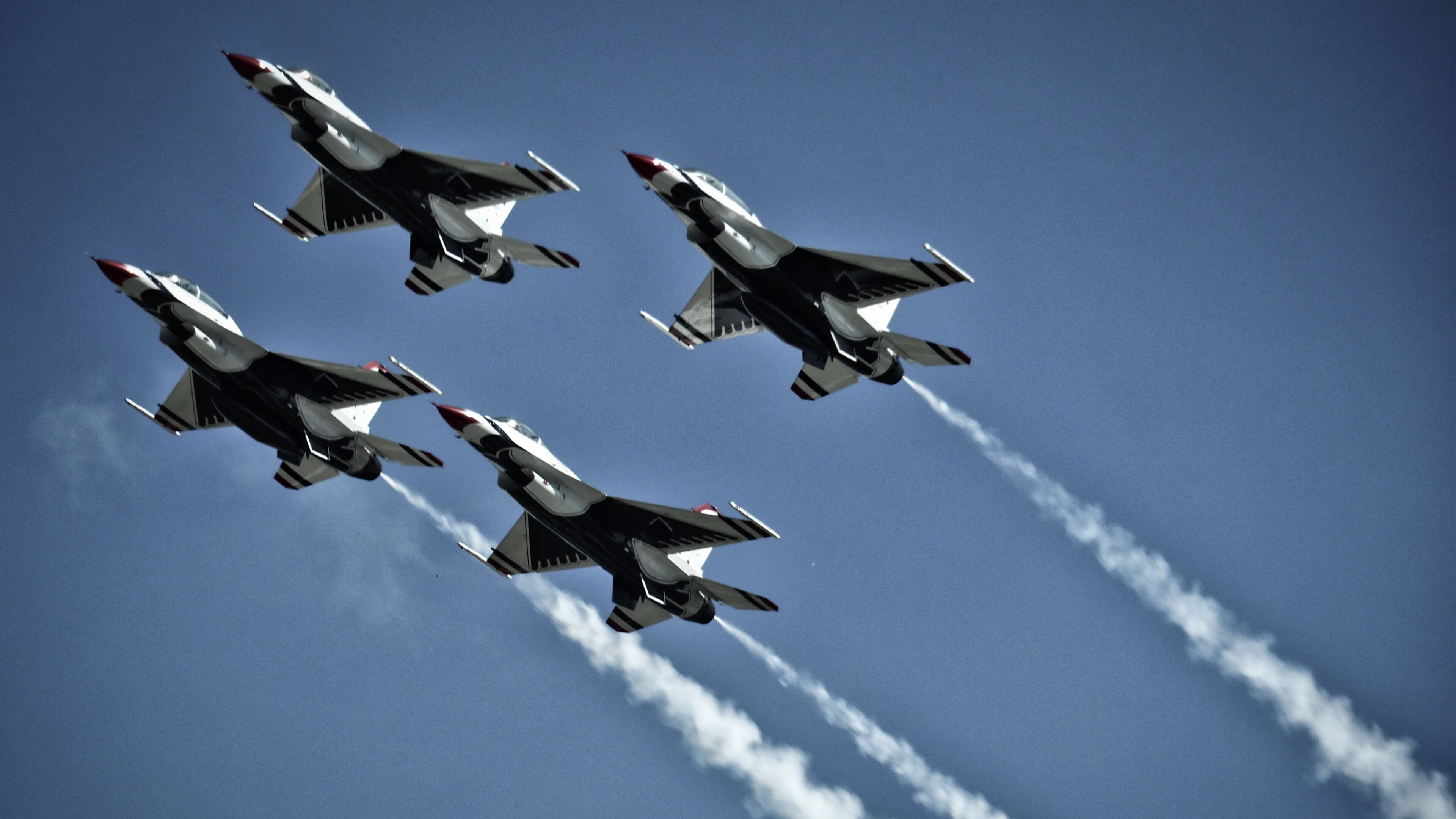 唯一的答案，当尼克斯的铁锁，为恩比德的王冠镶上最后一颗钻